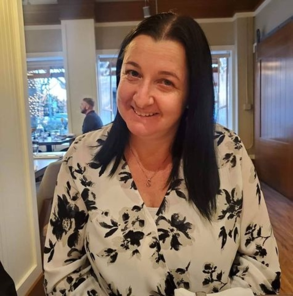 Meet your Posher, Sharon